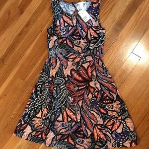 NWT Dress sleeveless print dress size S